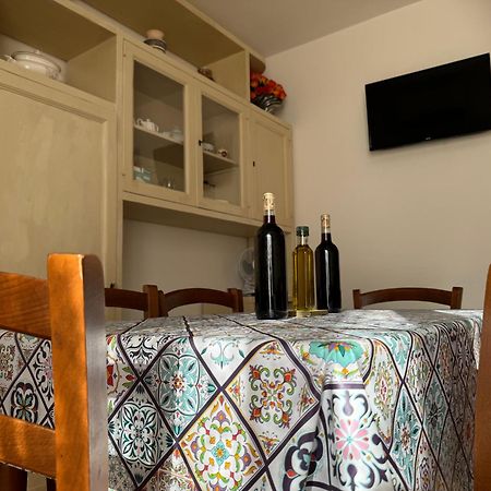 Il Paretaietto Apartment Certaldo Luaran gambar